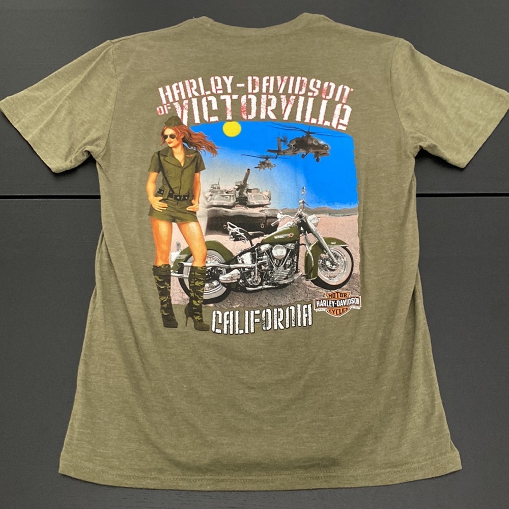 Harley-Davidson Mens Military Babe Green T-Shirt - Small